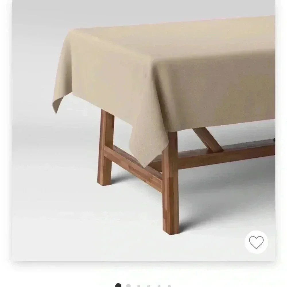 NWT THRESHOLD‎ TABLECLOTH